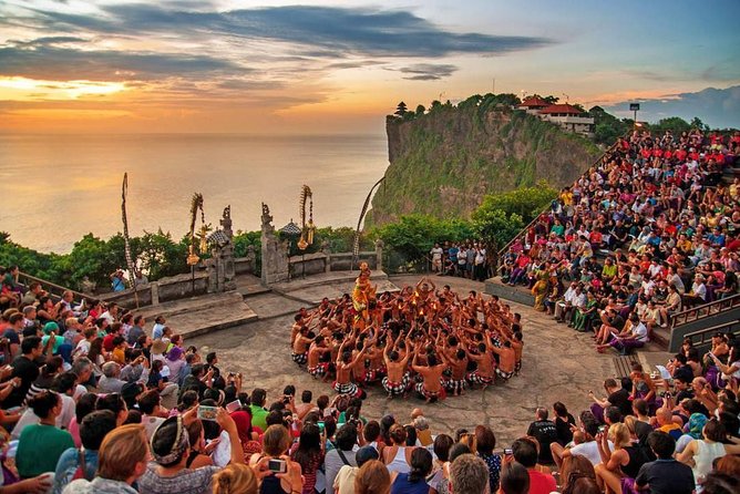 Uluwatu Sunset, Kecak Dance, and Dinner Jimbaran Beach - The final call