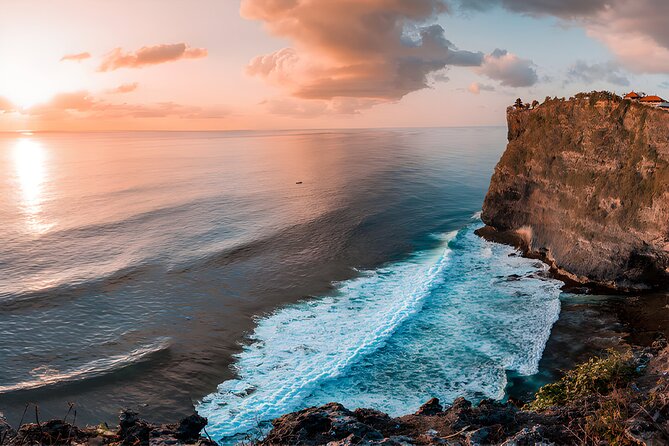 Uluwatu Sunset Tour: Kecak and Fire Dance with Jimbaran Dinner - Jimbaran Bay and the fixed seafood dinner