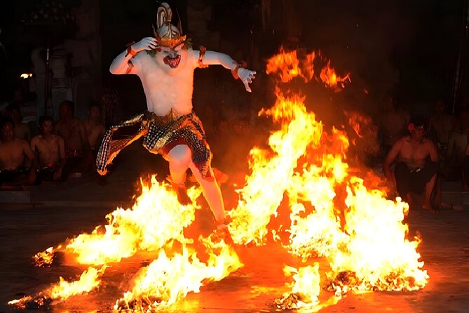 Uluwatu Sunset Tour: Kecak and Fire Dance with Jimbaran Dinner - The private guide can make or break the evening
