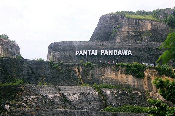 Uluwatu Temple, Beaches and Southern Bali Tour - Melasti Beach shows southern Bali at its most scenic