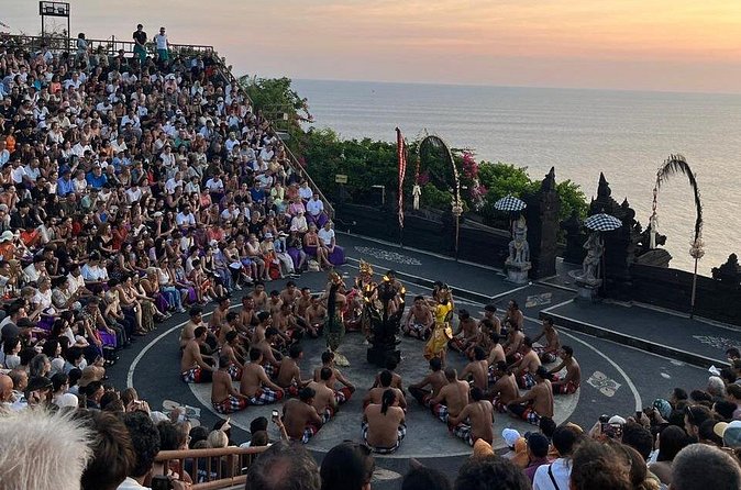 Uluwatu Temple Entrance & Kecak Dance Tickets - How the guides add value
