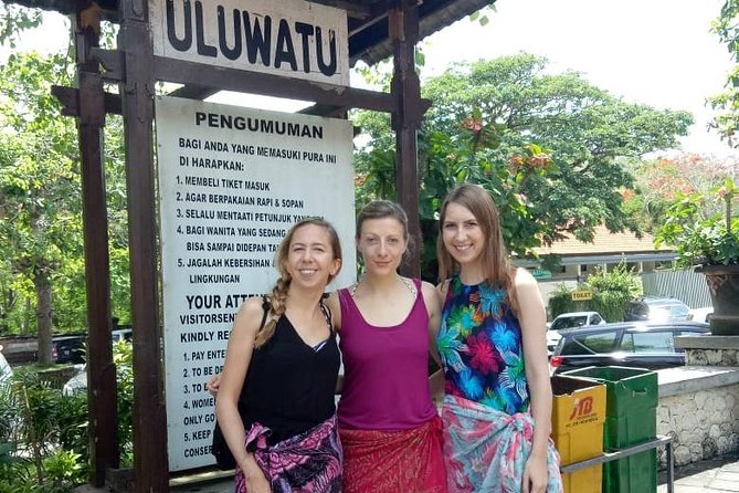 Uluwatu tour & Balinese kecak dance - What the $50 group price really buys